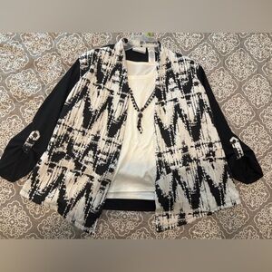 Black and White Patterned 3 in 1 layered blouse